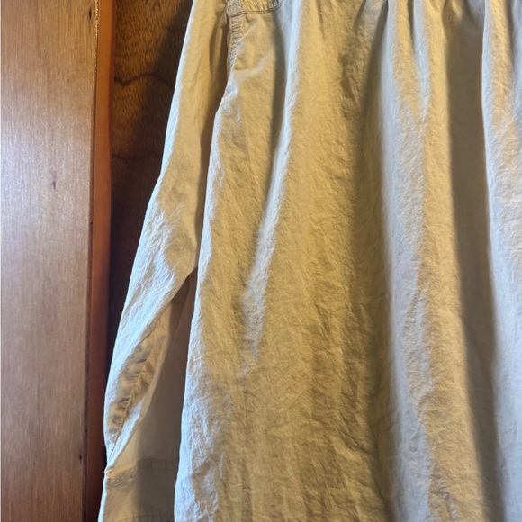 Universal Thread button up - Picture 8 of 9